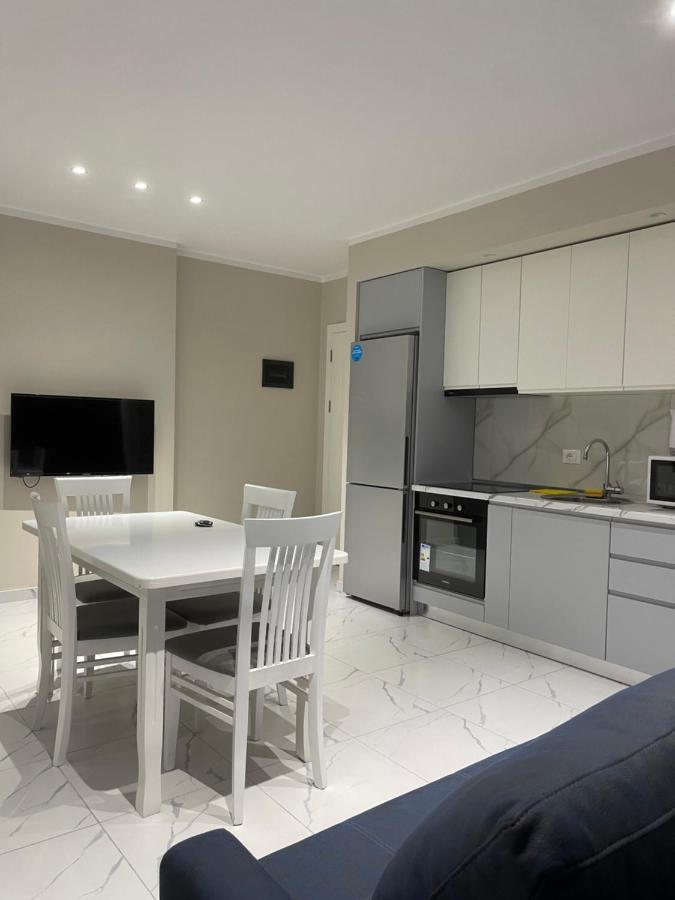 Modern Beachfront Apartments Sarandë 外观 照片